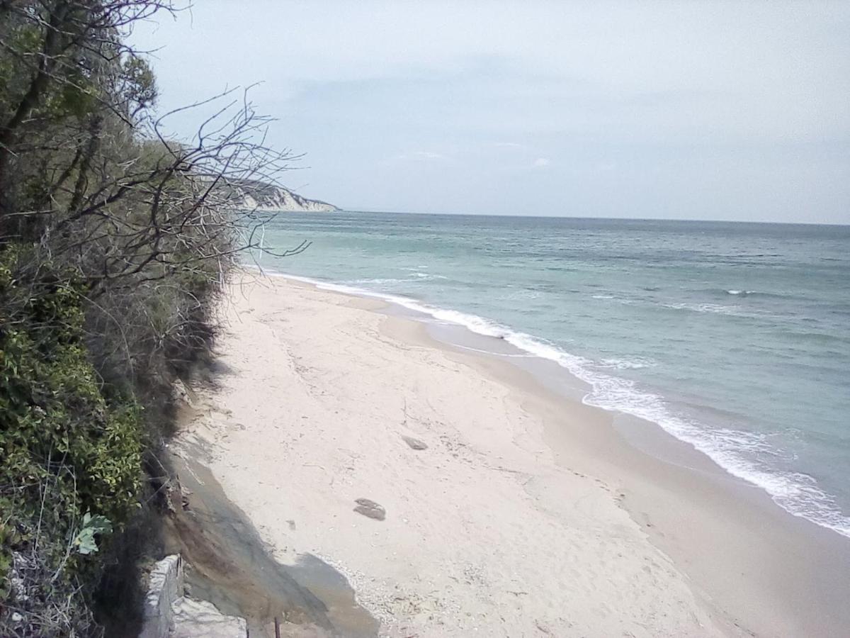 Silver Beach A98 Бяла Экстерьер фото
